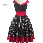 Robe vintage années 50 avec motifs floraux