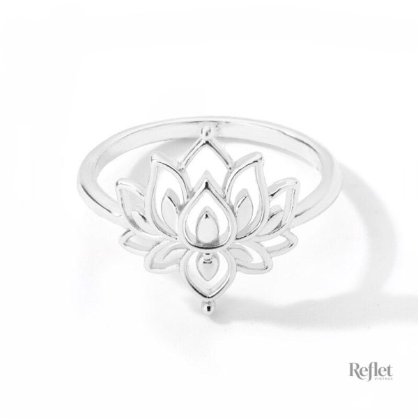 bague-anneau-argent-vintage-1 Bague argent vintage élégante et stylée