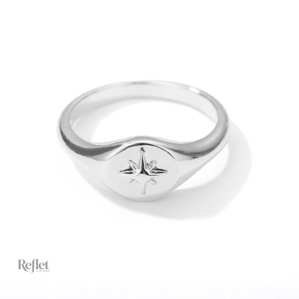 Bague classique en argent, un incontournable du vintage