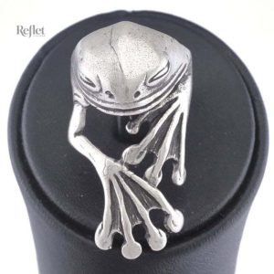 Bague au style rétro, parfaite pour un look chic