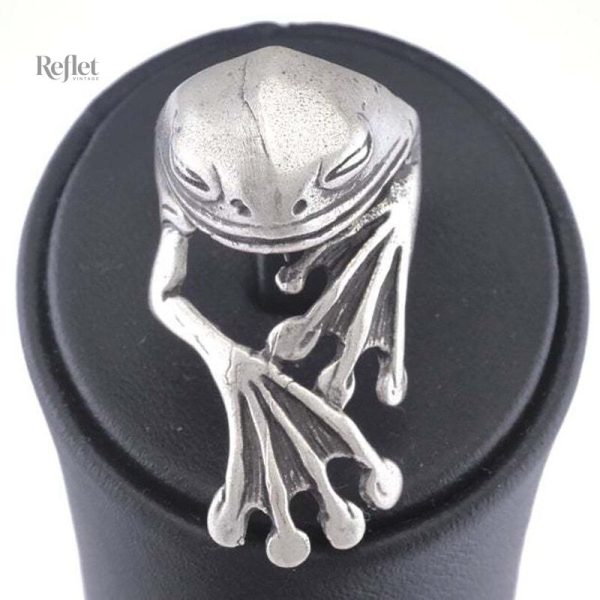 Bague au style rétro, parfaite pour un look chic