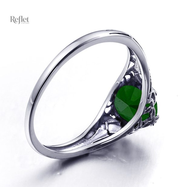 Bague argent et pierre d'inspiration rétro