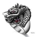 Bague argent vintage ancienne au design élégant