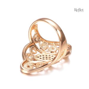 Bague vintage au style classique et romantique