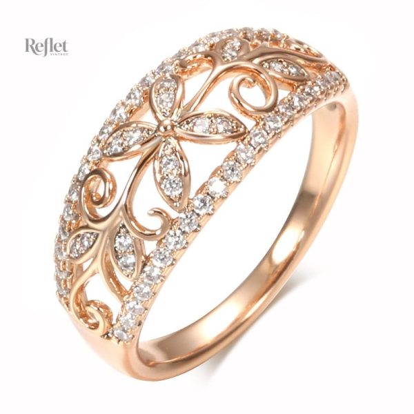 Bague femme vintage au style rétro élégant et intemporel