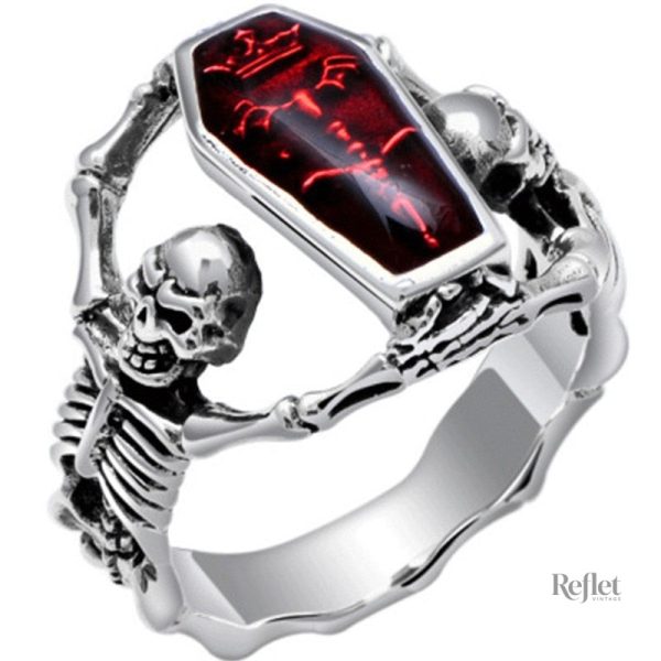 Bague originale au look rétro avec allure punk