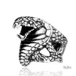 Bague serpent vintage en métal au design élégant et unique