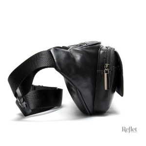Sac banane homme au style rétro, parfait pour un look décontracté