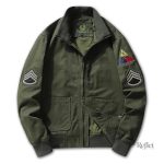 Veste tendance pour homme inspirée des années passées