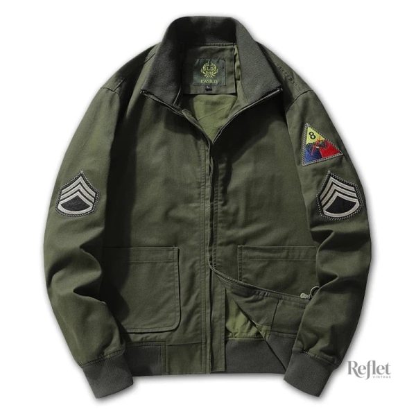 Veste tendance pour homme inspirée des années passées