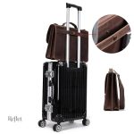 Accessoire élégant en cuir marron pour homme