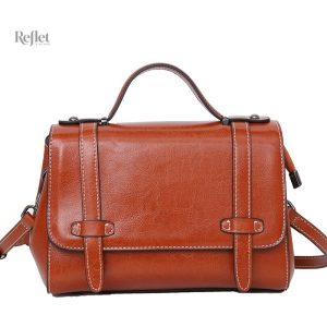 Cartable cuir marron vintage avec design élégant et durable