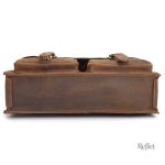 Sac ancien en cuir pour un look rétro