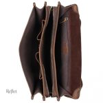 Accessoire de mode : cartable en cuir vintage