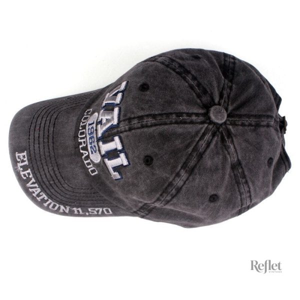 Casquette avec broderie design, un look tendance