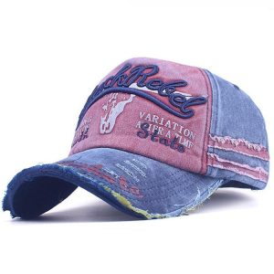 Casquette vintage femme en style rétro élégant