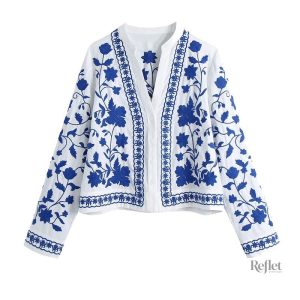 Chemise blanche vintage femme en style classique