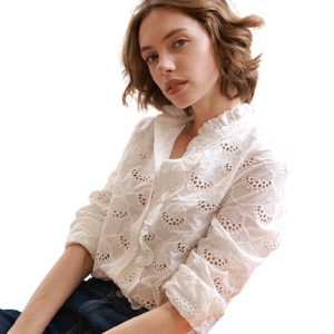 Chemise femme avec broderies, look vintage et élégant