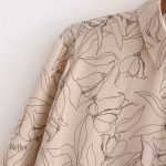 Modèle de chemise femme à motifs nostalgiques