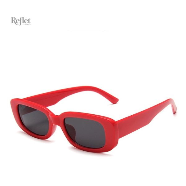 Lunettes femme avec style automobile