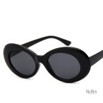 Lunettes de soleil avec un design rétro féminin