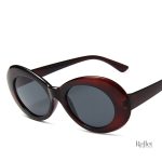 Accessoire mode : lunettes de soleil vintage pour femme
