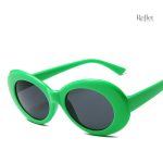 Soleil et style : lunettes vintage blanches pour femme