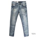 Jean vintage homme avec coupe classique et style rétro.
