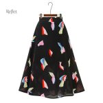 Modèle de jupe vintage à motifs floraux