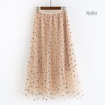 Jupe à pois rétro en style années 70