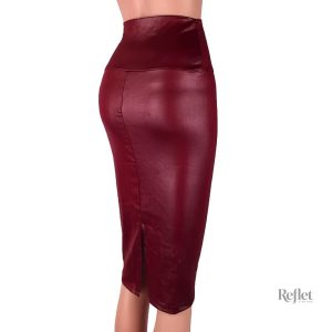 Mode années 80 : jupe en simili cuir