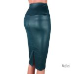 Jupe en simili cuir pour un look vintage