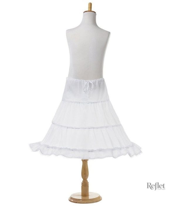 Jupe blanche intemporelle, inspiration sixties pour tenues tendance