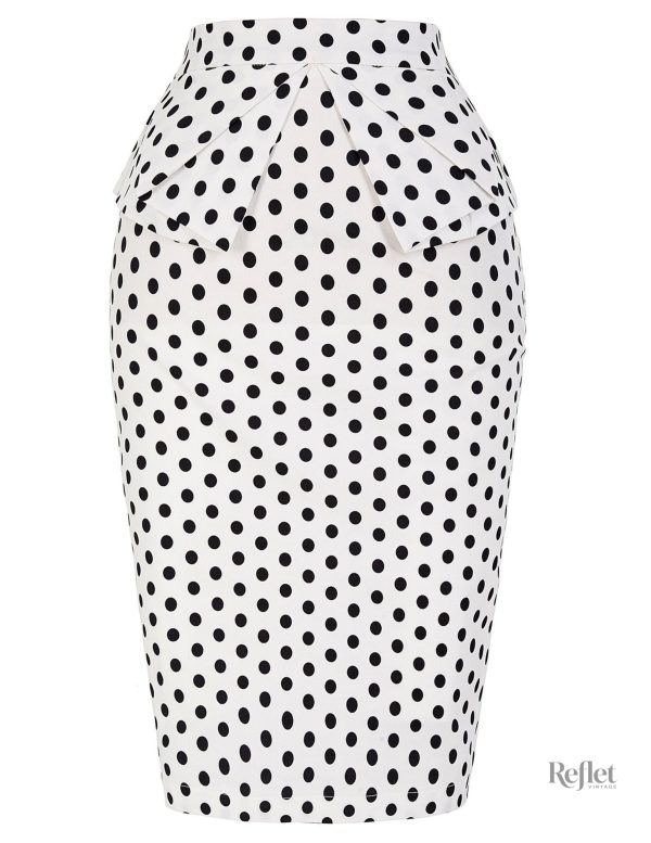 Jupe blanche, silhouette vintage classique