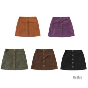 Jupe années 80 à motifs vibrants pour un look rétro
