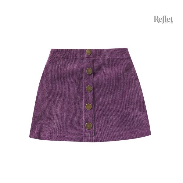 Jupe courte tendance inspirée des styles des années 80