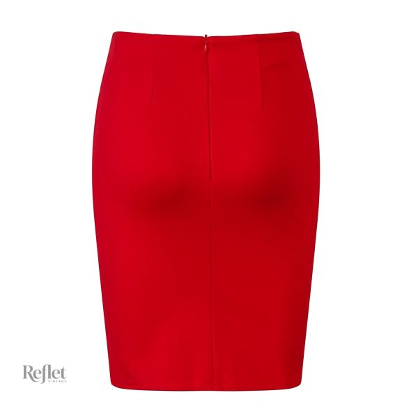 Jupe vintage en daim, style rétro et élégant