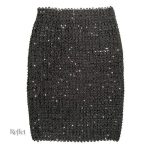 Look chic avec cette jupe droite classique