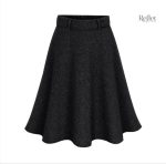 Jupe noire élégante, look années 50