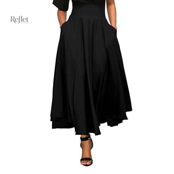 Jupe noire vintage ample pour un look rétro