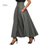 Jupe noire fluide pour une silhouette élégante