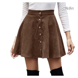 Jupe courte inspirée des tendances des années 70