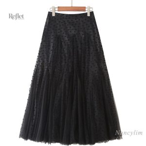Jupe tendance années 80, idéale pour des occasions festives
