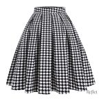 Style rétro avec jupe à pois pour femme, idéale en toute saison