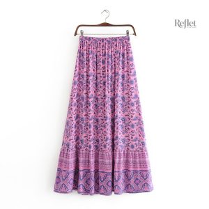 Jupe rétro aux motifs colorés inspirés des années 60
