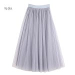 Jupe vintage violet pour un look inspiré des années 80