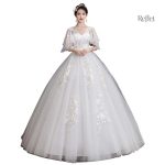 Robe de princesse mariée élégante avec jupe volumineuse