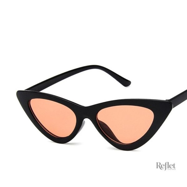 Accessoire vintage pour un look authentique