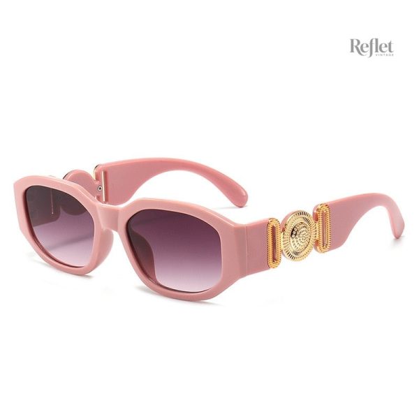 Lunettes rouges au design classique et chic