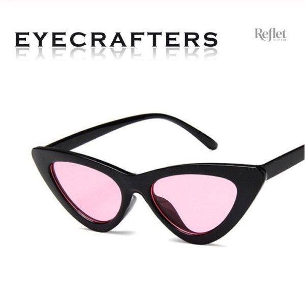 Élégantes lunettes de soleil vintage à portée de main